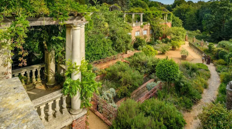 There are 604 Historic London sites at risk