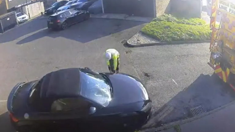 Croydon Parking Bay Dispute Continues as Mayor Refuses to Apologise