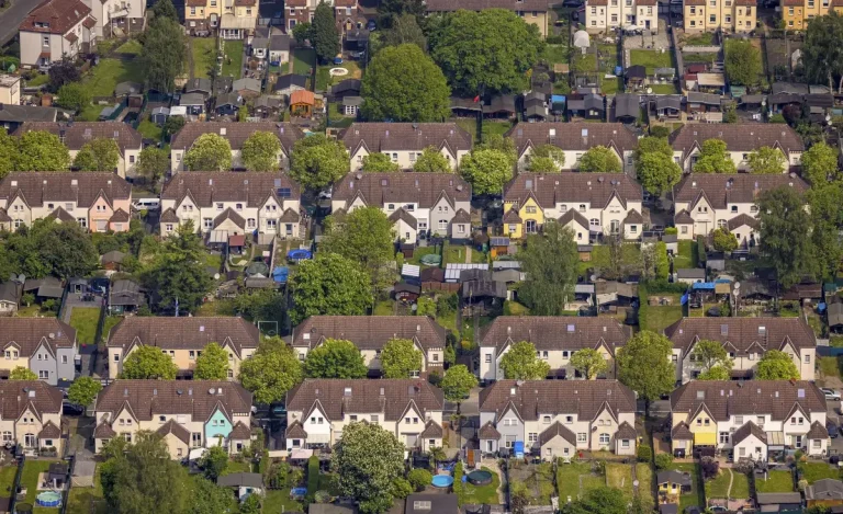 Council Revises Housing Scheme to Safeguard Working Families