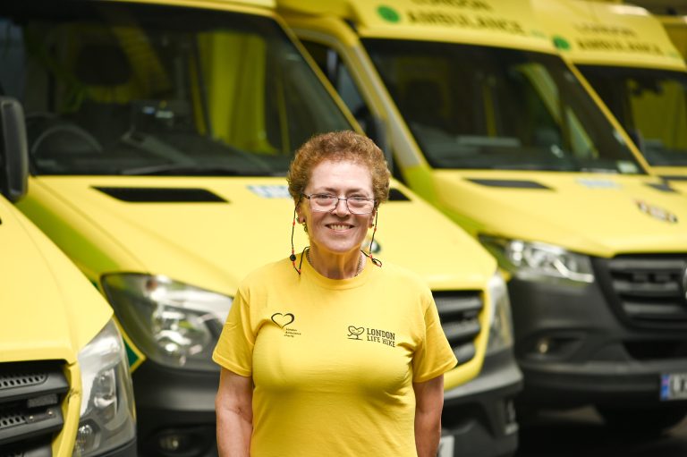London Ambulance Administrator to Walk 6km Life Hike Weeks After Kidney Donation