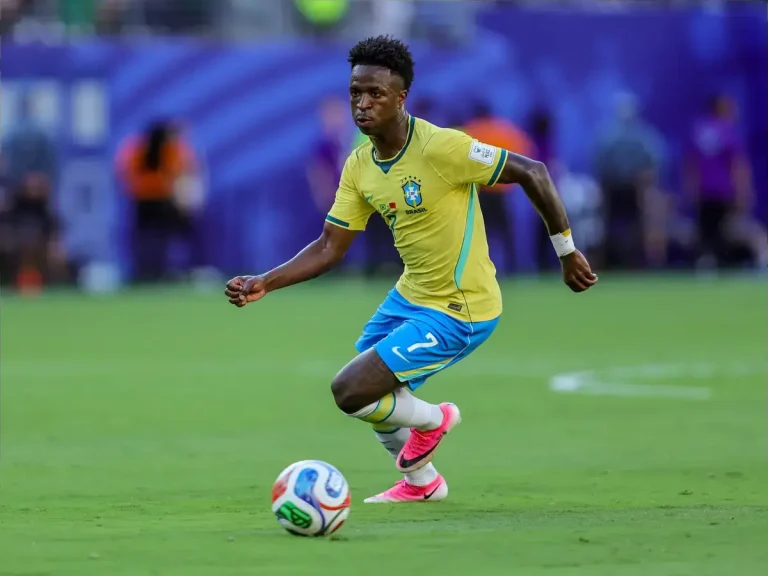 Arsenal Pivot Transfer Strategy After Vinícius Júnior Extends Real Madrid Contract