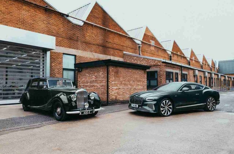 Mulliner Continental GT Azure Marks 80 Years of Bentley Production at Crewe