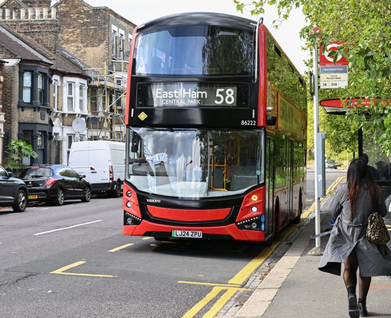 Mayor Celebrates Ten Years of London’s Hopper Fare with Over 1.4 Billion Journeys Made