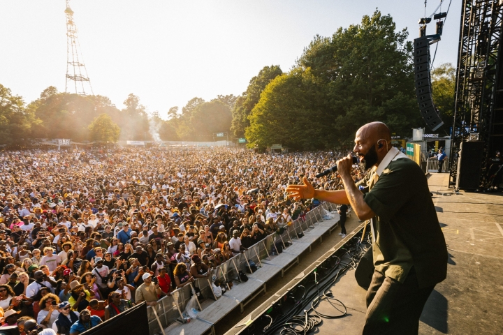 090826_SundayJamSession_VF-8746-Credit_-Victor-Frankowski-scaled.jpg