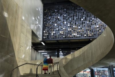 6.-Julio-Le-Parc-at-Tate-Modern.-Photo-c-Tate-Photography-Kathleen-Arundell-10-scaled.jpg