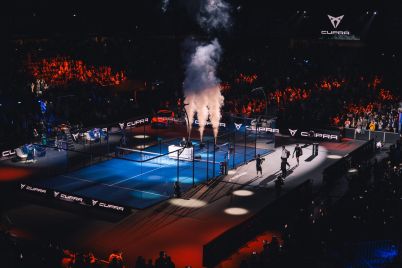 9297040-6838-cupra-brings-its-challenger-spirit-to-inaugural-london-premier-padel-p1-2-scaled.jpg