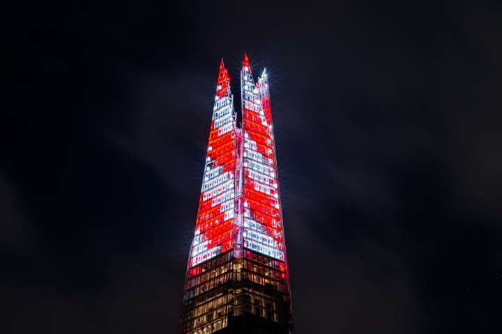 BarbersPole_LondonBridge_closeup_1jpg-scaled.jpg