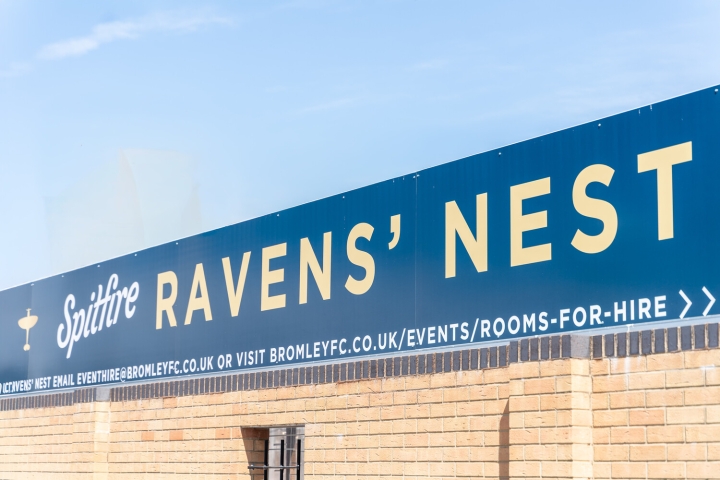 Bromley-FC-supporters-can-enjoy-the-newly-refurbished-Ravens-Nest-bar.jpg