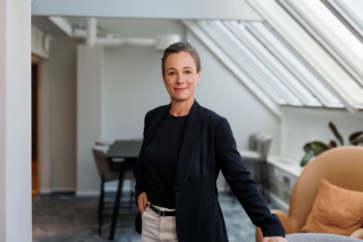 Emma-Bauer-_-Chief-Product-Officer-Signicat-scaled.jpg