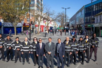 The-Leader-of-Hounslow-Council-with-the-Enforcement-Officers_cropped-scaled.jpg