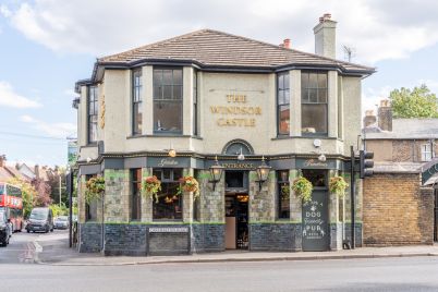 The-Windsor-Castle-in-Carshalton.jpg