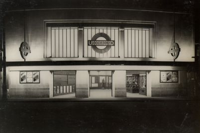 Topical-Press-image-of-South-Wimbledon-at-night-1926-c-LTM.jpg