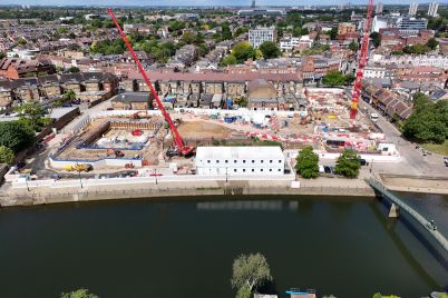 Twickenham-Riverside-is-moving-rapidly-ahead-with-major-construction-works-now-underway-across-the-site.jpg