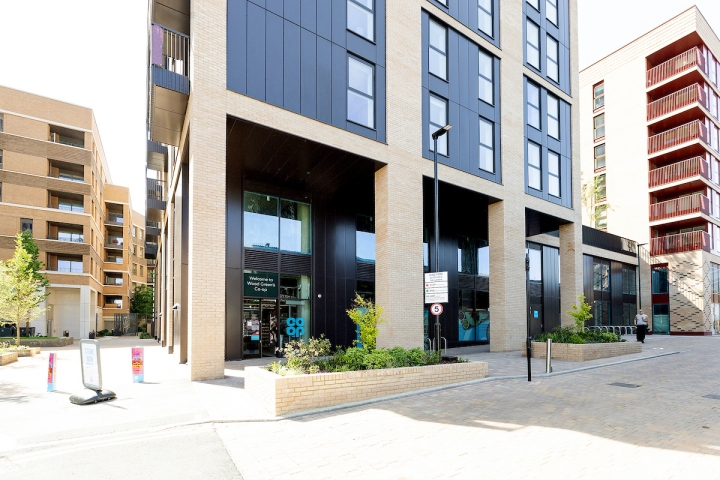 UNP-Co-Op-47783-Wood-Green-London001-1.jpg