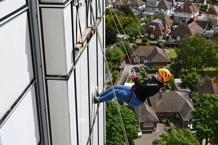 Verity-Verdana-and-Caroline-Rivers-abseiling-for-Neptune-childrens-ward-Jon-Webber-scaled-e1779206195619.jpg