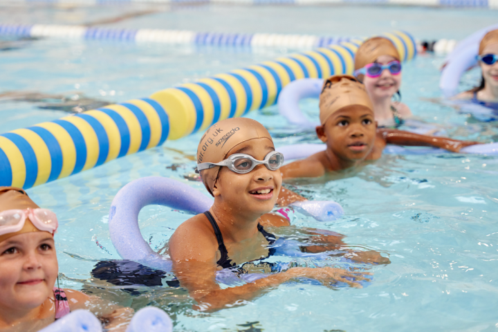 kids-swimming-lesson-dpq-2026.png