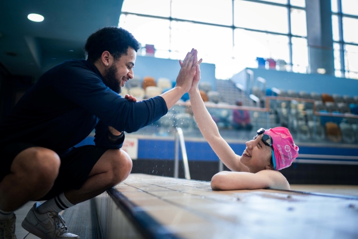 swimathon-high-five-002.jpg